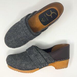 Cape Clog Wooden Sole Clogs Wool Felt Grey Leather Clogs EU 41 US 10